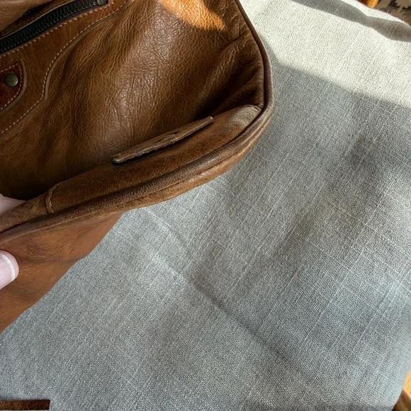 BALENCIAGA S02 Caramel Flat Brass Hobo Moto Bag, Chevre Leather - Rare & HTF - Picture 9 of 16